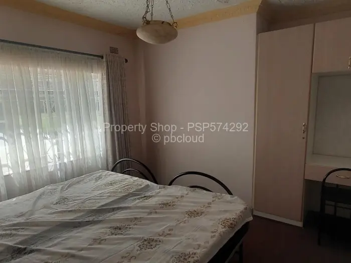 9 Bedroom House to Rent in Greendale