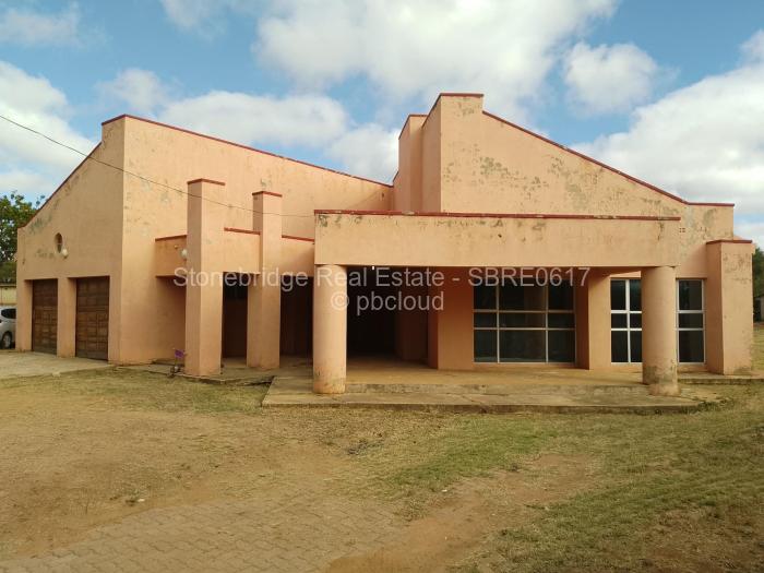 4 Bedroom House for Sale in Parklands, Bulawayo