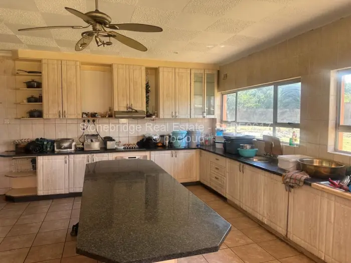 4 Bedroom House for Sale in Parklands, Bulawayo