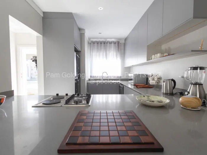 Townhouse/Complex/Cluster to Rent in Meyrick Park