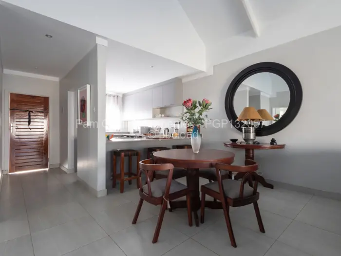 Townhouse/Complex/Cluster to Rent in Meyrick Park