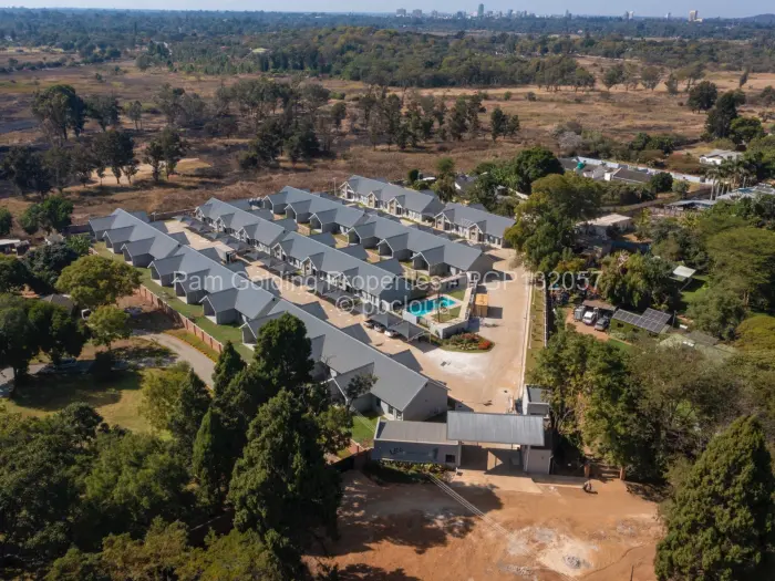 Townhouse/Complex/Cluster to Rent in Meyrick Park