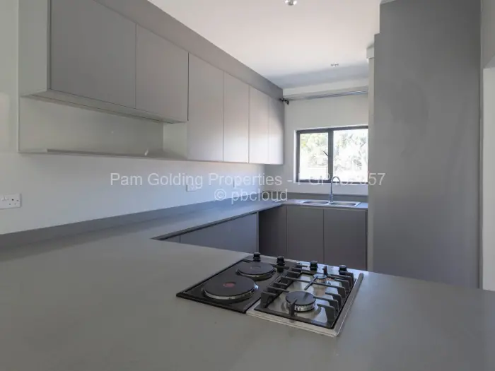 Townhouse/Complex/Cluster to Rent in Meyrick Park