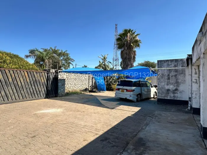 4 Bedroom House for Sale in Ilanda, Bulawayo