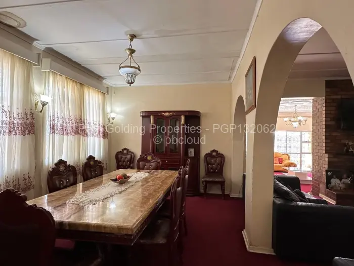 4 Bedroom House for Sale in Ilanda, Bulawayo