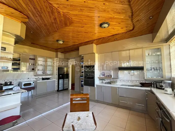 4 Bedroom House for Sale in Ilanda, Bulawayo