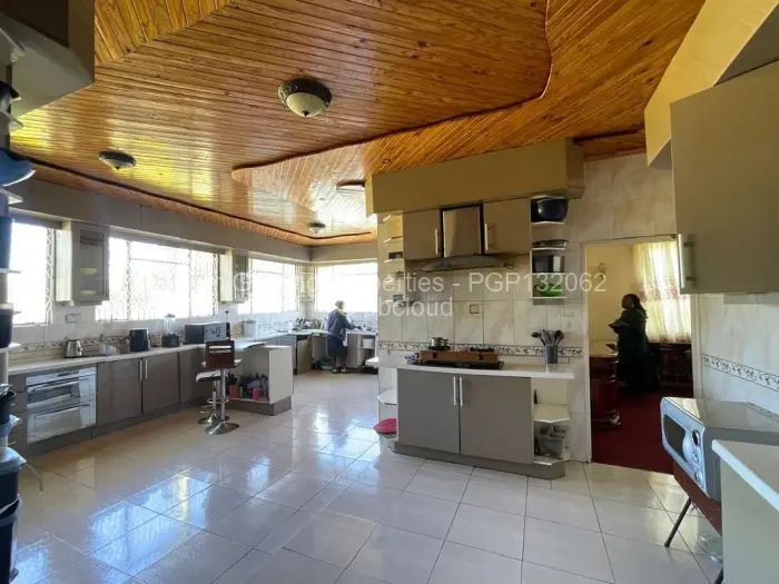 4 Bedroom House for Sale in Ilanda, Bulawayo