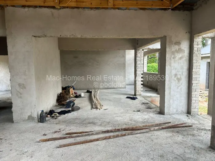 Townhouse/Cluster for Sale in Emerald Hill, Harare