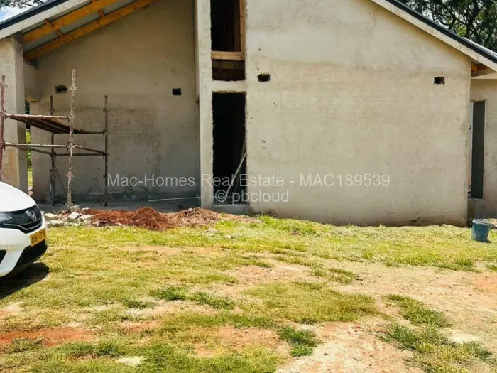 Townhouse/Cluster for Sale in Emerald Hill, Harare