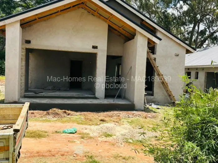 Townhouse/Cluster for Sale in Emerald Hill, Harare