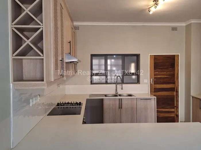 Townhouse/Complex/Cluster to Rent in Greencroft