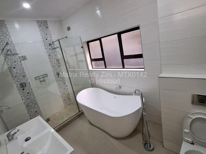 Townhouse/Complex/Cluster to Rent in Greencroft