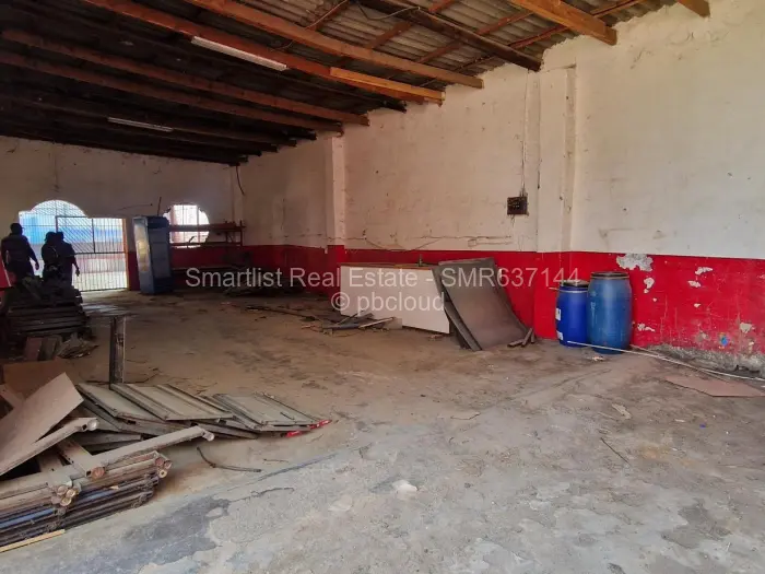 Retail/Shop for Sale in Mount Darwin, Mount Darwin