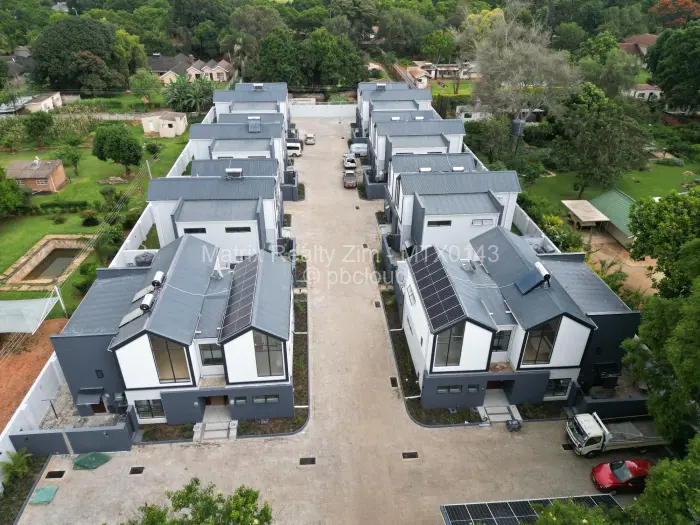 Townhouse/Complex/Cluster for Sale in Vainona, Harare