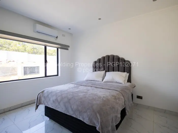 5 Bedroom House for Sale in Crowhill Views, Harare