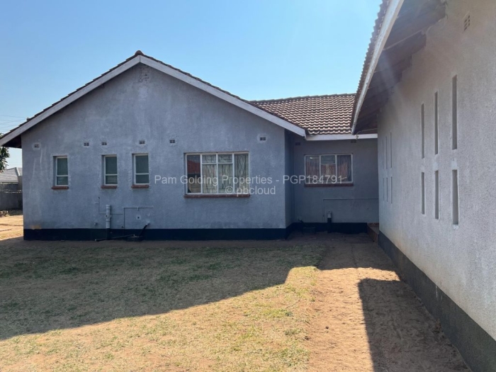 House For Sale in Zimre Park Pam Golding Properties