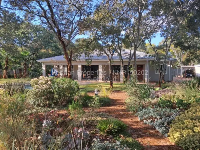 3 Bedroom House to Rent in Greendale North, Harare