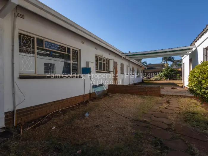 4 Bedroom House for Sale in Borrowdale, Harare