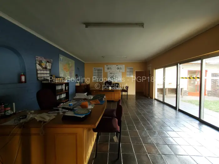 Warehouse/Industrial to Rent in Ruwa, Ruwa