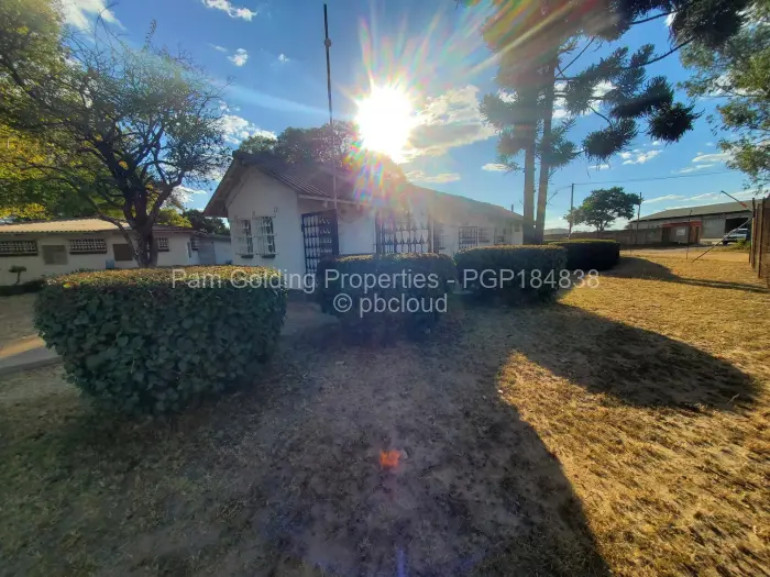 Warehouse/Industrial to Rent in Ruwa, Ruwa