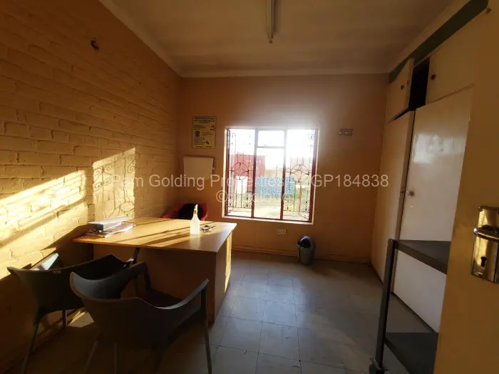 Warehouse/Industrial to Rent in Ruwa, Ruwa