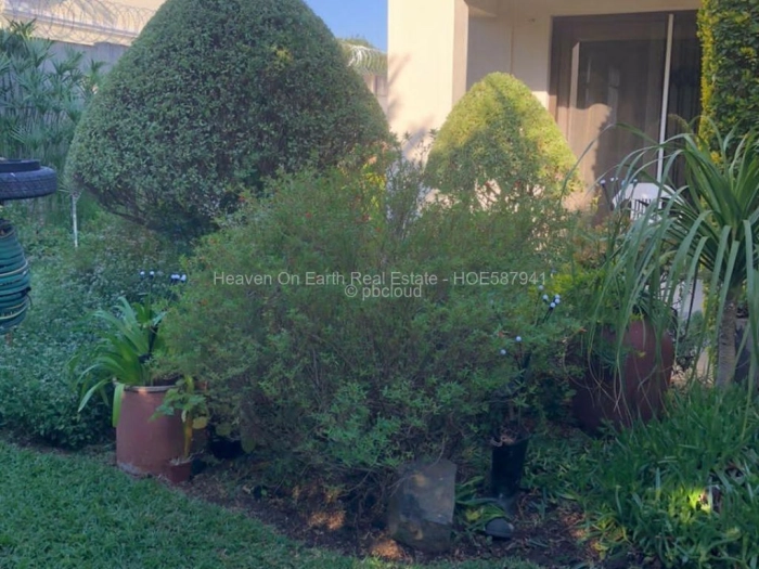 Townhouse/Complex/Cluster for Sale in Greendale, Harare