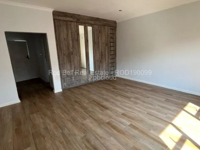 Townhouse/Complex/Cluster for Sale in Greendale, Harare