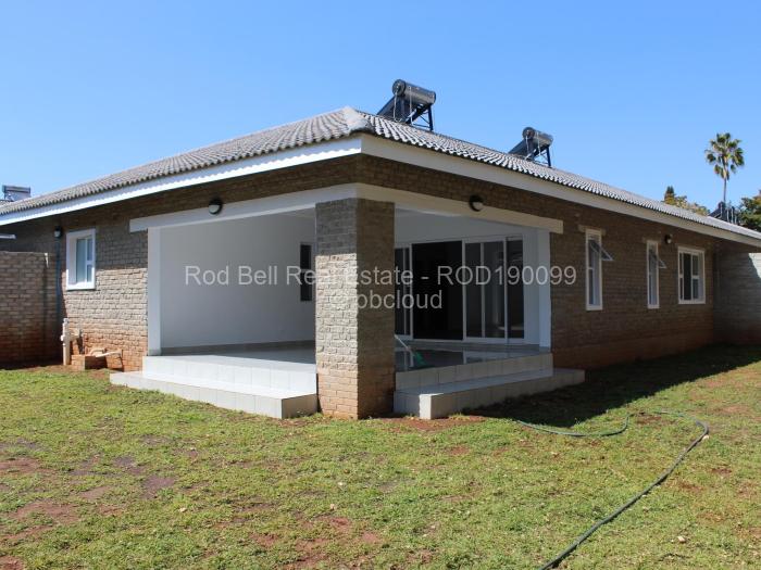 Townhouse/Cluster for Sale in Greendale, Harare
