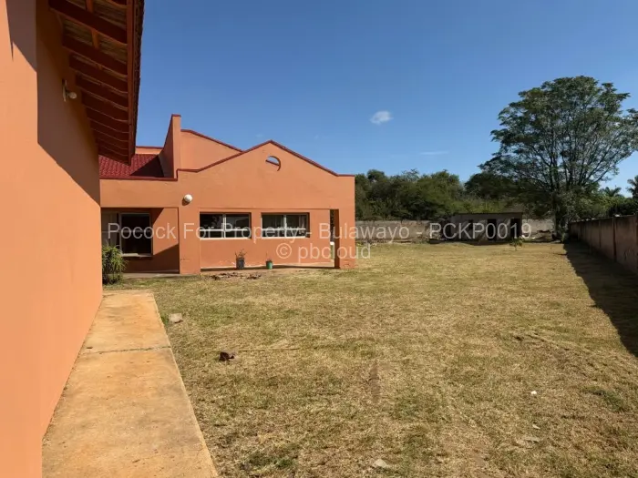 4 Bedroom House for Sale in Parklands, Bulawayo