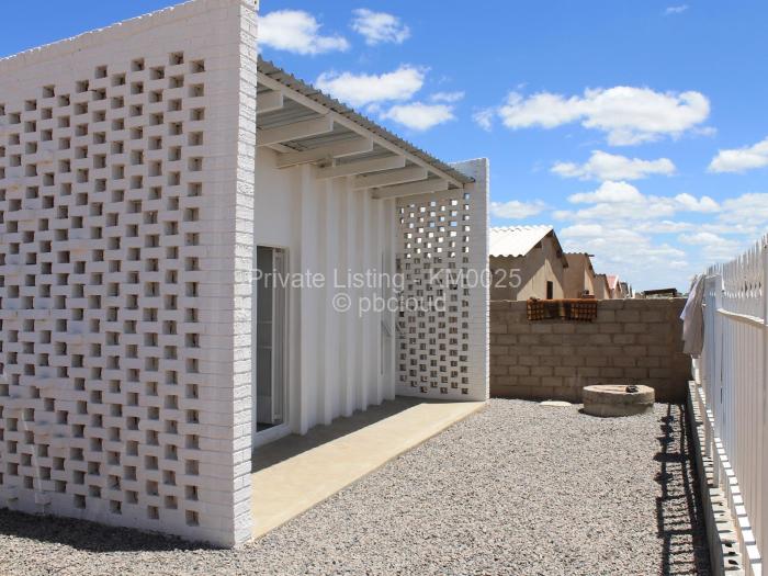 2 Bedroom House to Rent in Cowdray Park, Bulawayo