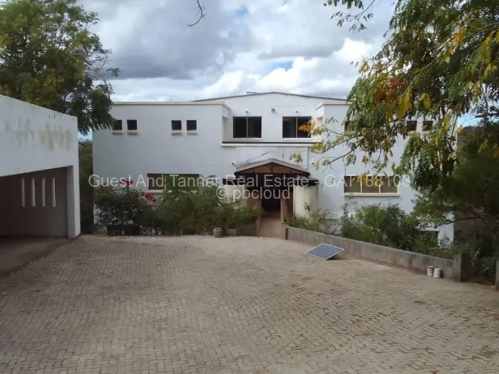 7 Bedroom House for Sale in Glen Lorne, Harare