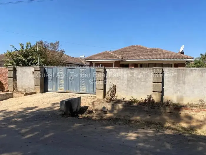 3 Bedroom House for Sale in Mainway Meadows, Harare