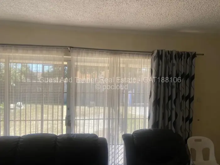 3 Bedroom House for Sale in Mainway Meadows, Harare