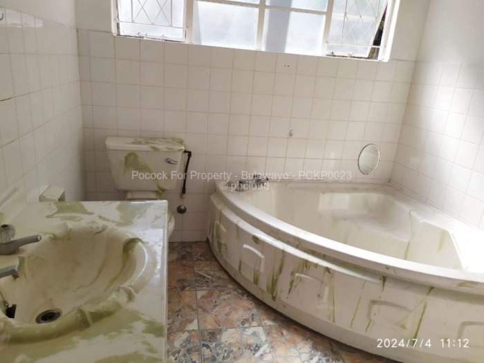 3 Bedroom House for Sale in Fortunes Gate, Bulawayo