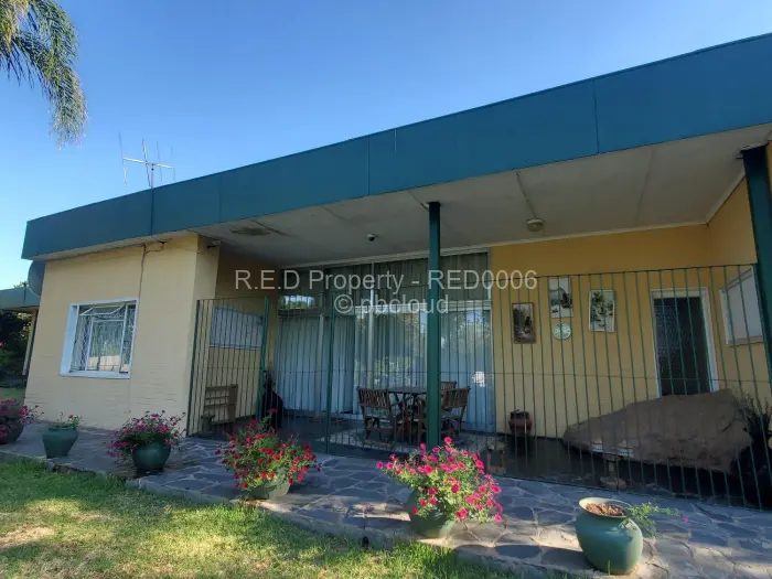 3 Bedroom House for Sale in Burnside, Bulawayo