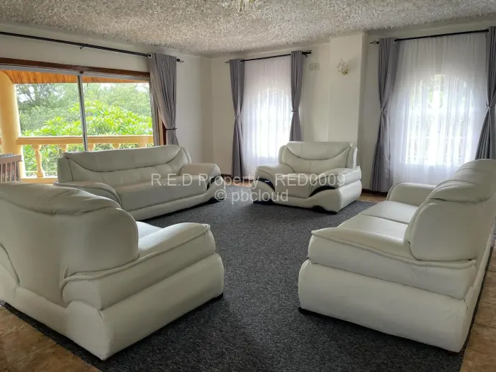 4 Bedroom House for Sale in Burnside, Bulawayo