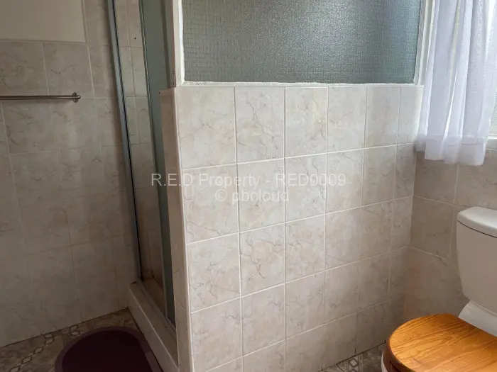 4 Bedroom House for Sale in Burnside, Bulawayo