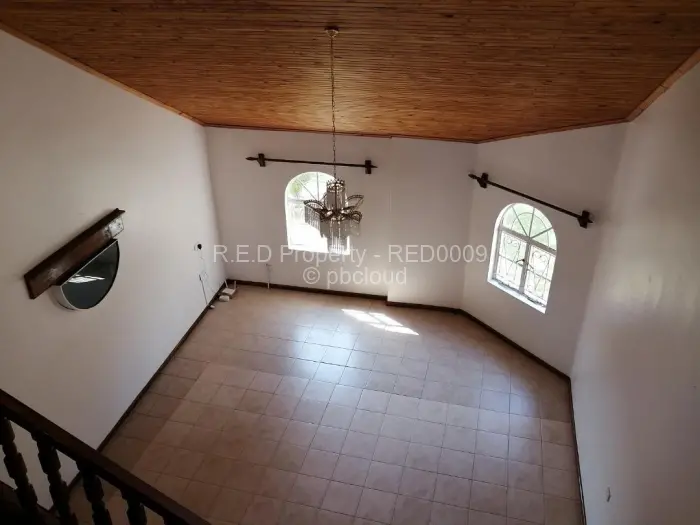 4 Bedroom House for Sale in Burnside, Bulawayo