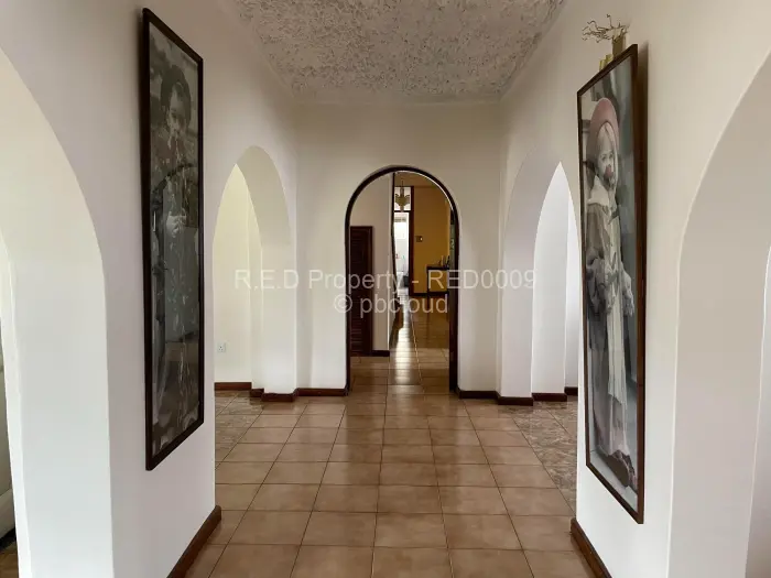 4 Bedroom House for Sale in Burnside, Bulawayo
