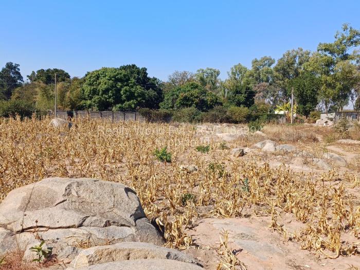 Commercial Stand for Sale in Logan Park, Harare