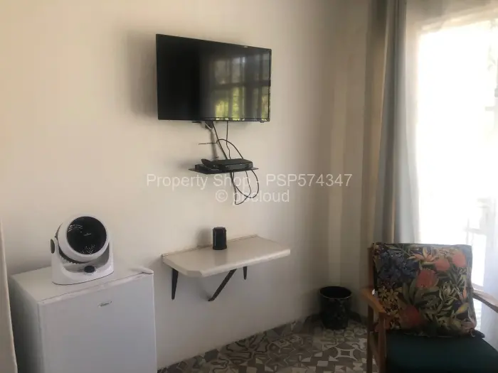 6 Bedroom House to Rent in Marlborough