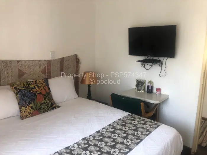 6 Bedroom House to Rent in Marlborough