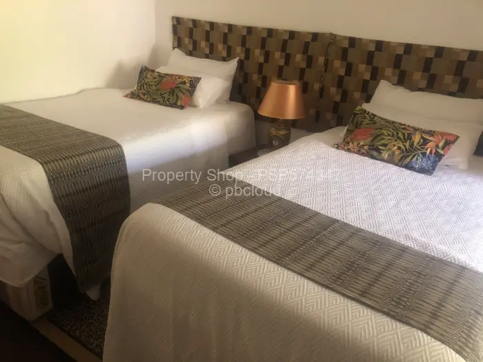 6 Bedroom House to Rent in Marlborough