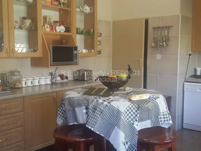 3 Bedroom House for Sale in Riverside South, Bulawayo