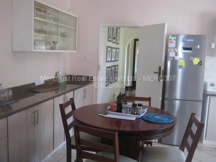 5 Bedroom House for Sale in Highlands, Harare