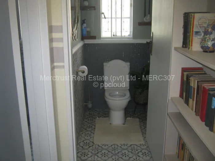 5 Bedroom House for Sale in Highlands, Harare