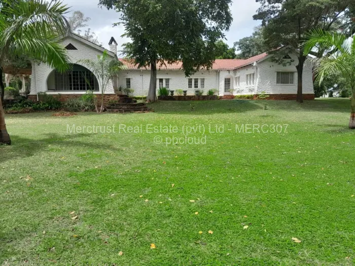 5 Bedroom House for Sale in Highlands, Harare