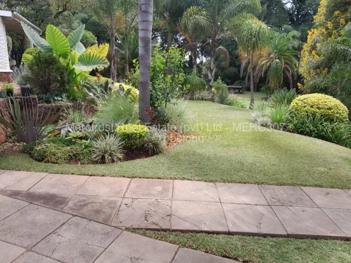 5 Bedroom House for Sale in Highlands, Harare