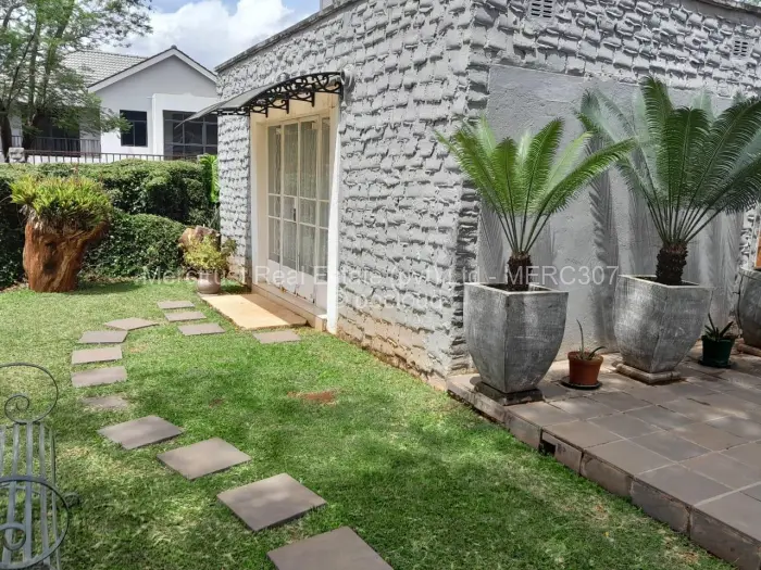 5 Bedroom House for Sale in Highlands, Harare
