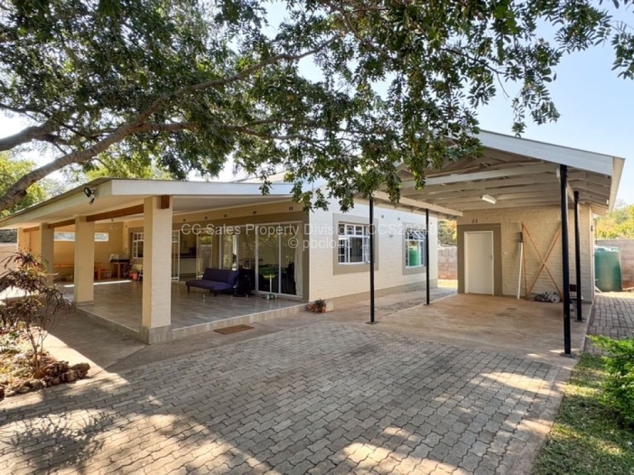 Townhouse/Cluster for Sale in Victoria Falls, Victoria Falls